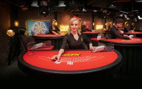 Pengguna menikmati layanan pelanggan profesional yang responsif di grandslot88